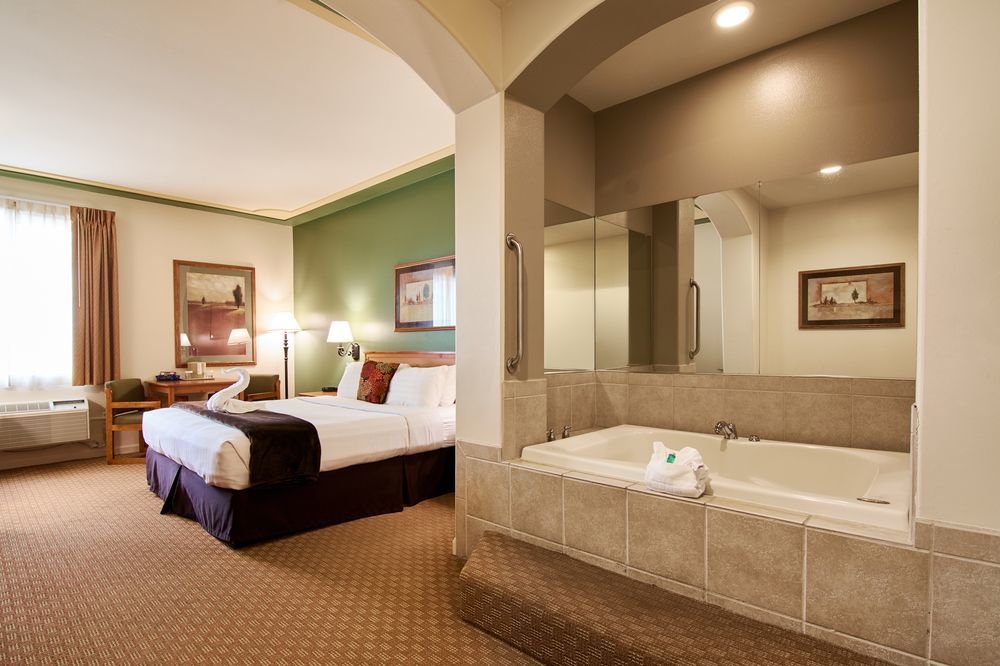The Lodge At Rolling Hills Casino & Resort Корнинг Экстерьер фото
